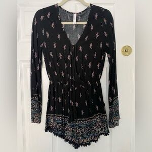 Xhilaration Black Floral Pattern Romper Size XS